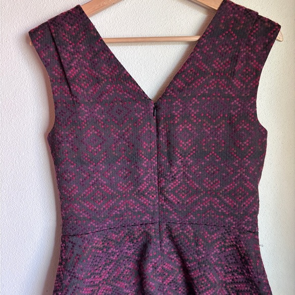 Halogen Patterned Top - Picture 4 of 7